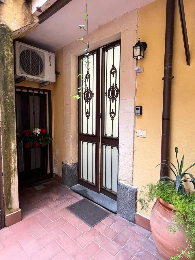 Geliro Apartment Catania Centro Buitenkant foto